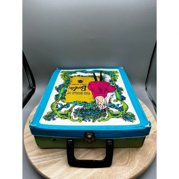 The World Of Barbie Doll Case #1002 Vintage 1968 Mattel + Accessories + Dress - Picture 5 of 16